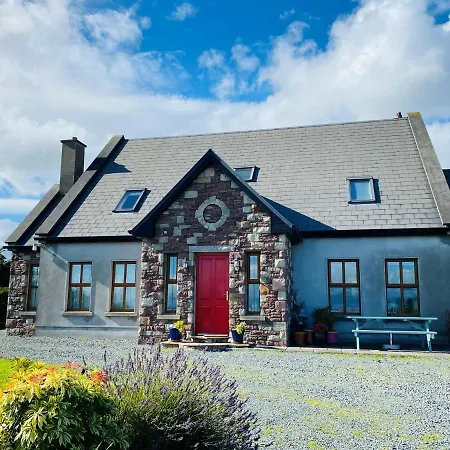 Сasa de vacaciones Stone Fronted Detached Just Over 2 Miles From Village *